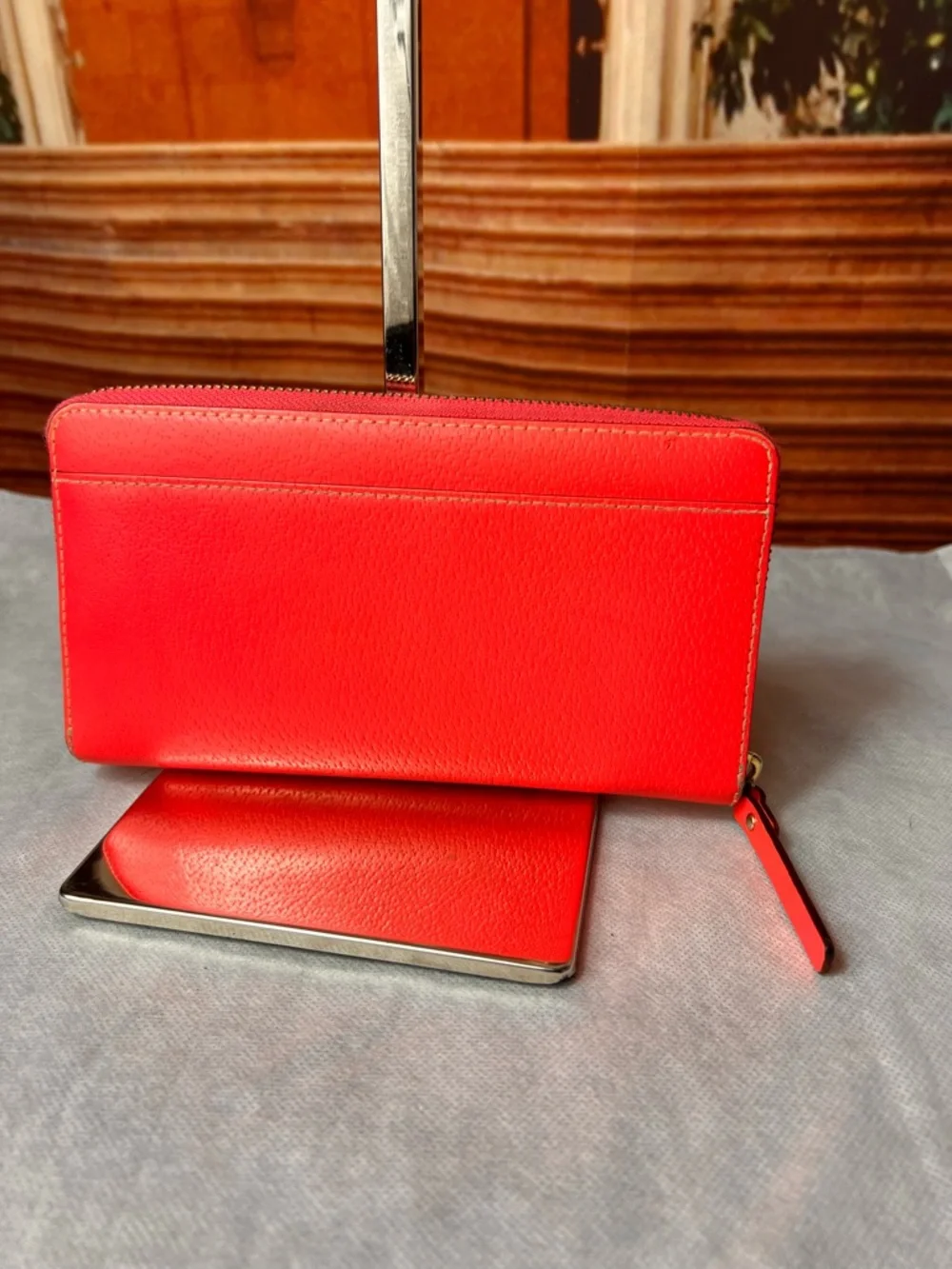 kate spade ♠️  New York Hot Pink Zip-Around Leather Wallet 12 card slots Lined